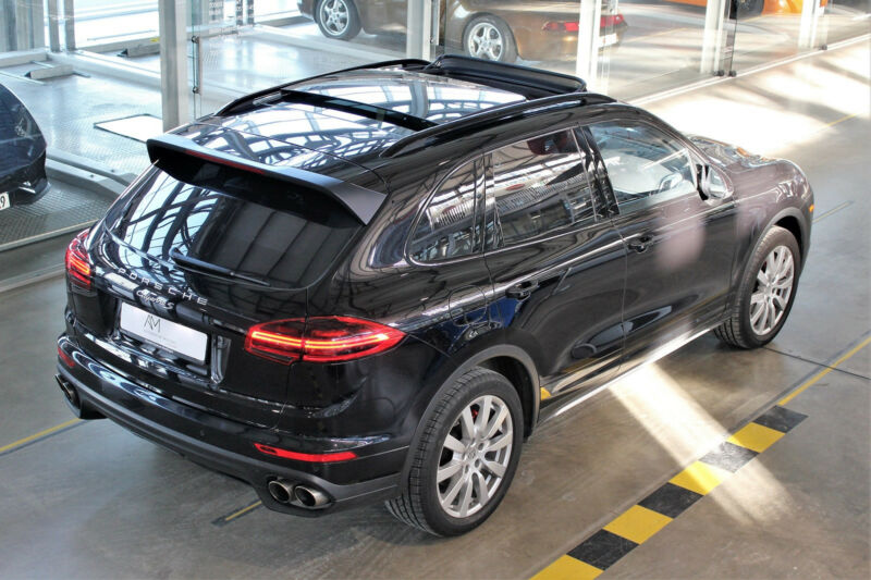 PORSCHE CAYENNE (01/10/2014) - 