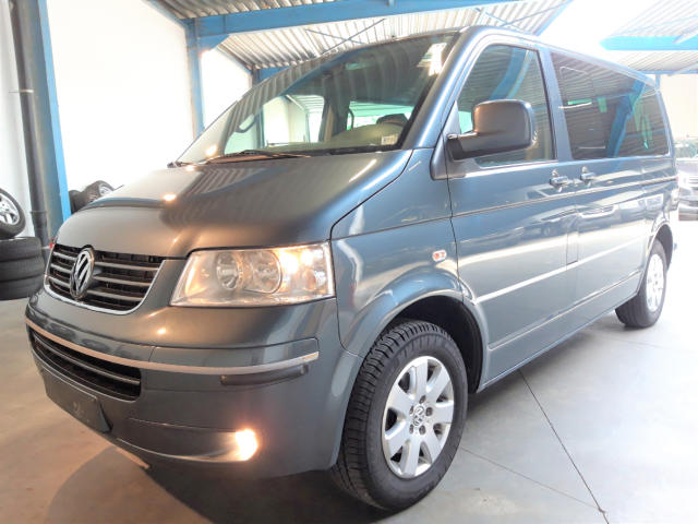 Left hand drive VOLKSWAGEN CARAVELLE 2.5 DSG TDI 8 SEATS