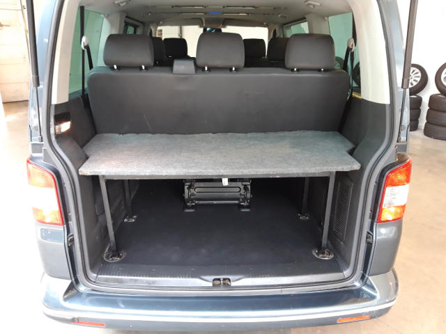 VOLKSWAGEN CARAVELLE (01/04/2009) - 