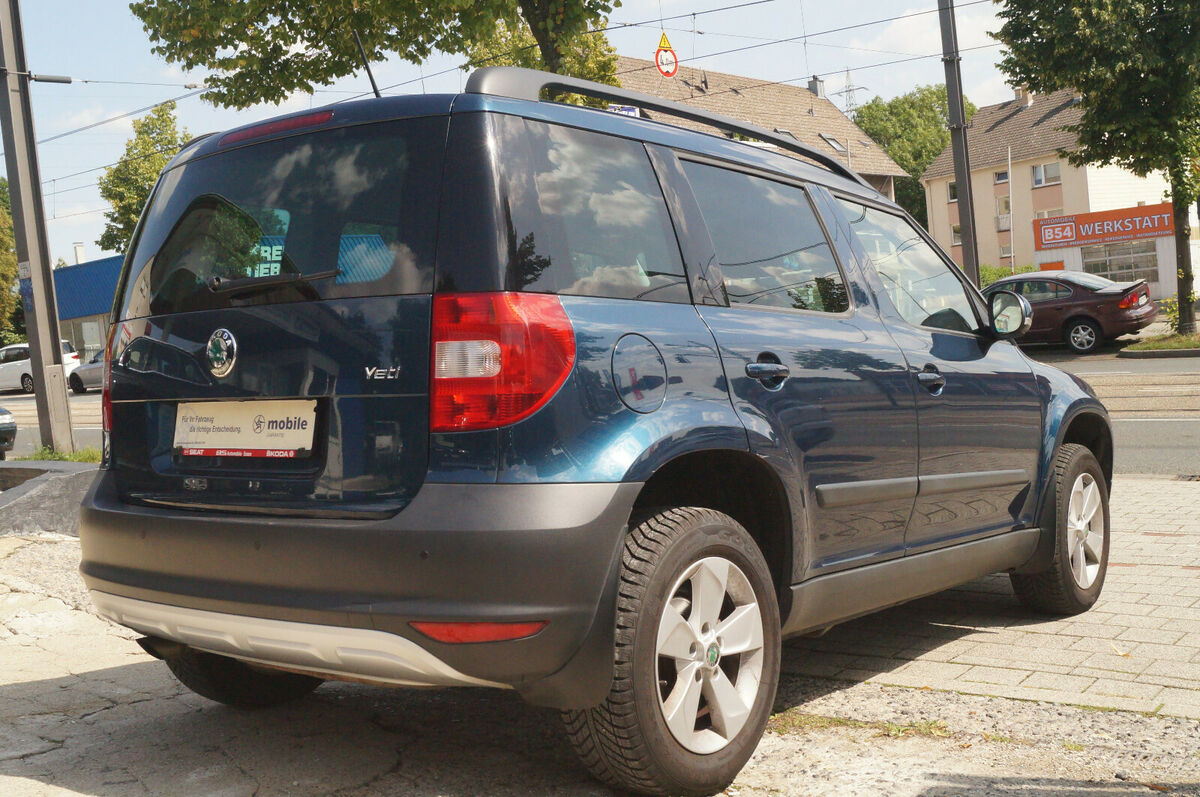 Left hand drive SKODA YETI 1.2 DSG PETROL