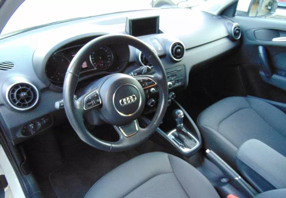 AUDI A1 (01/04/2013) - 