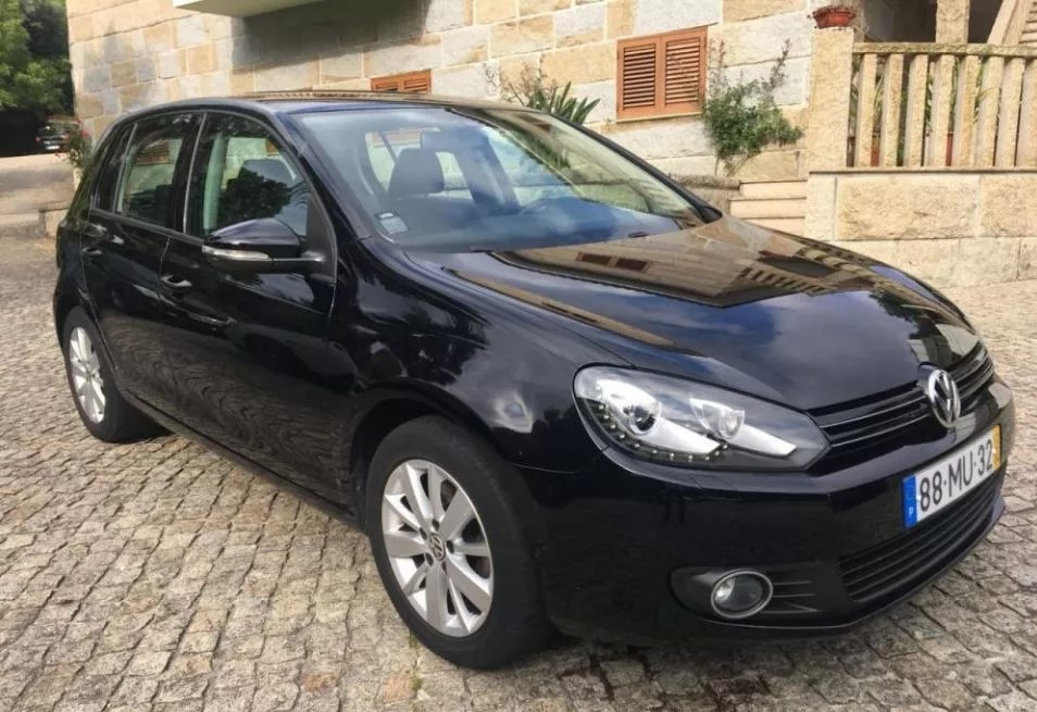 Left hand drive VOLKSWAGEN GOLF 1.6 TDI PORTUGUESE REG