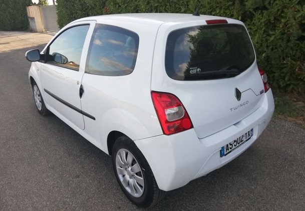 RENAULT TWINGO (01/04/2010) - 