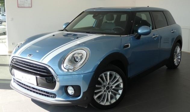 Left hand drive MINI CLUBMAN D AUTO