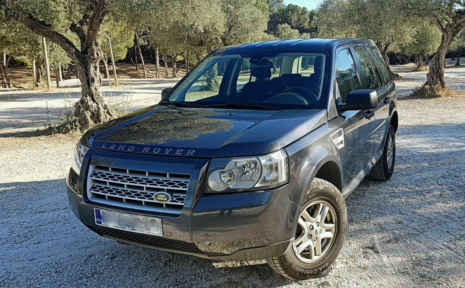 Left hand drive LANDROVER FREELANDER 2.2D AUTO UK REGISTERED