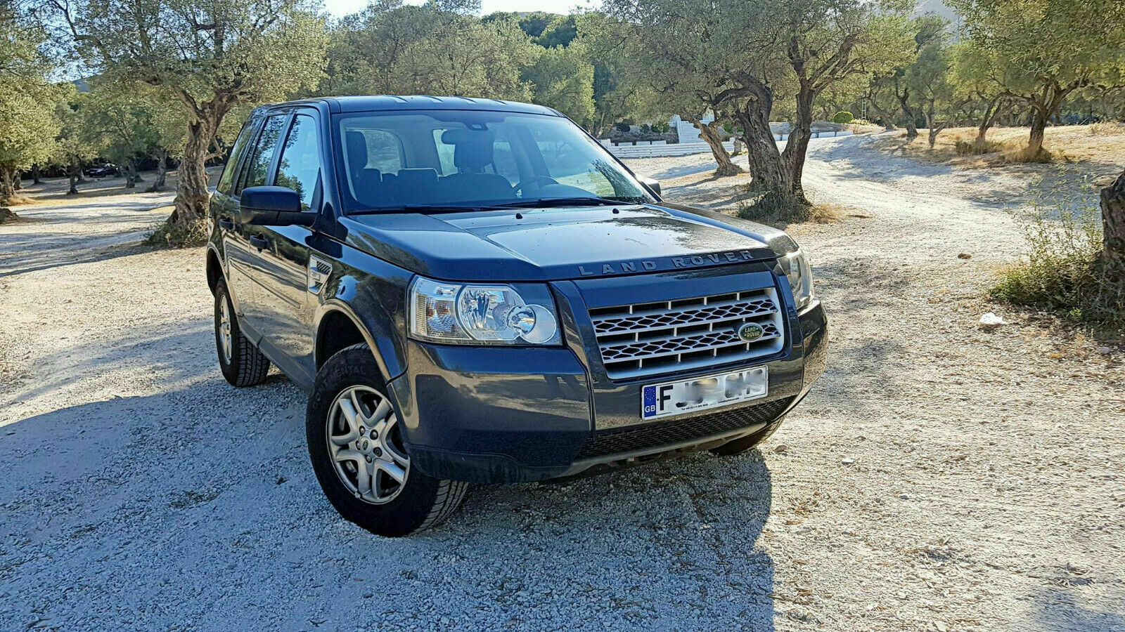 Left hand drive LANDROVER FREELANDER 2.2D AUTO UK REGISTERED