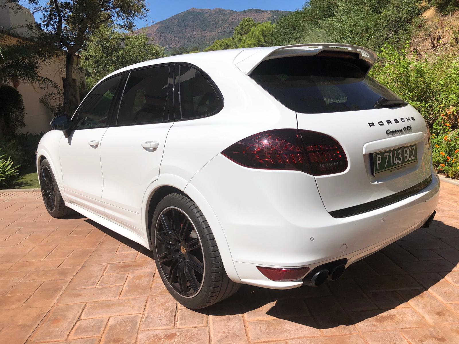 PORSCHE CAYENNE (01/04/2012) - 