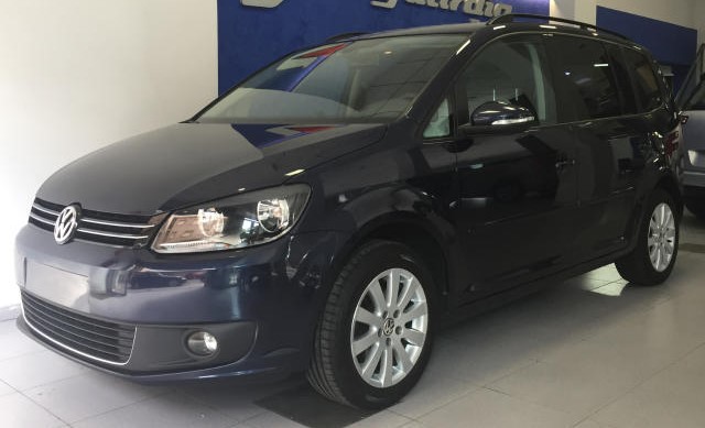 VOLKSWAGEN TOURAN (01/04/2015) - 