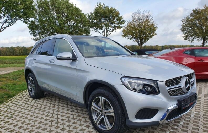 Left hand drive MERCEDES GLC 300 PANORAMIC ROOF 