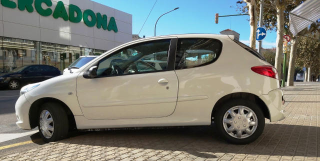 lhd car PEUGEOT 206 (01/12/2010) - 