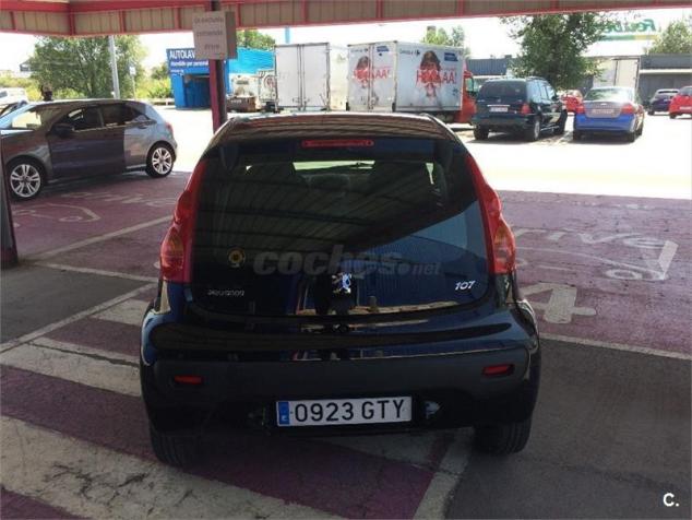 PEUGEOT 107 (01/04/2010) - 