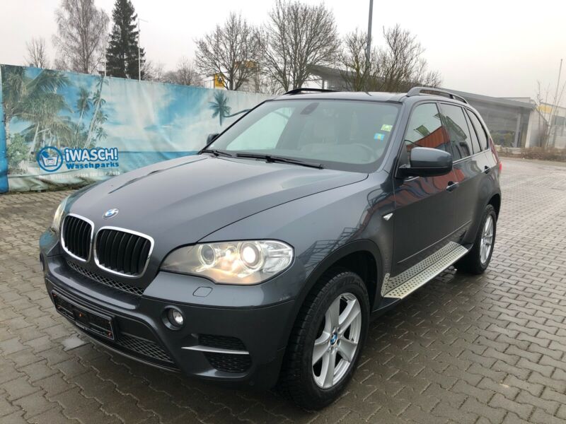 left hand drive BMW X5 (01/06/2012) -  