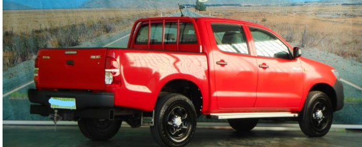 Lhd TOYOTA HILUX (01/04/2014) - RED 