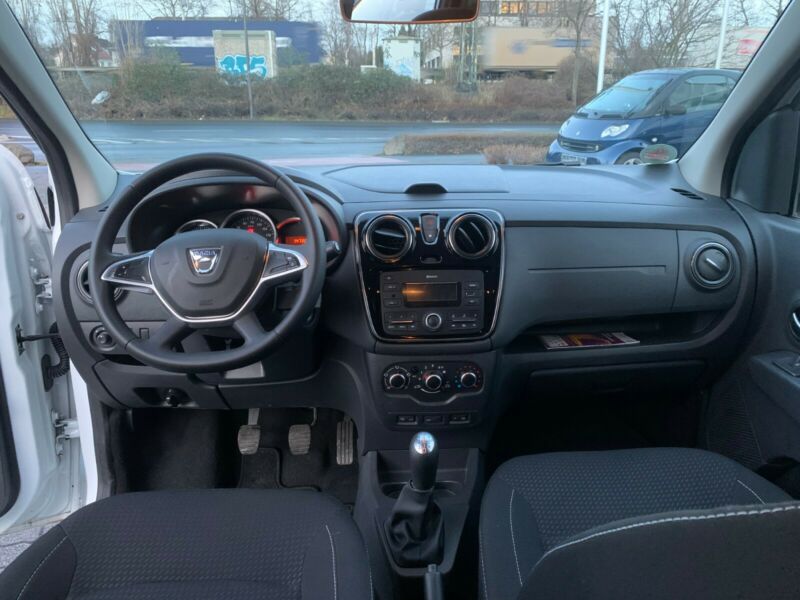 Left hand drive car DACIA LODGY (01/04/2019) - 