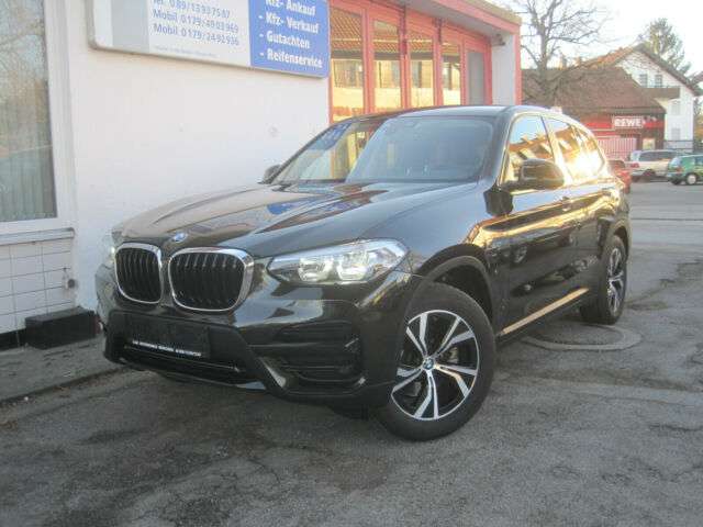 Left hand drive BMW X3  xDrive20d Nav