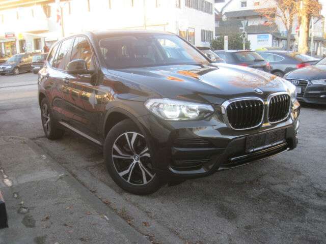 Left hand drive BMW X3  xDrive20d Nav