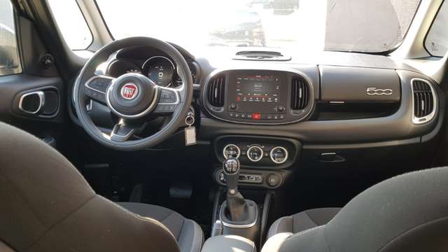 Left hand drive car FIAT 500L (01/03/2018) - 