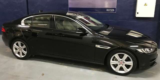 Left hand drive car JAGUAR XE (01/06/2018) - 