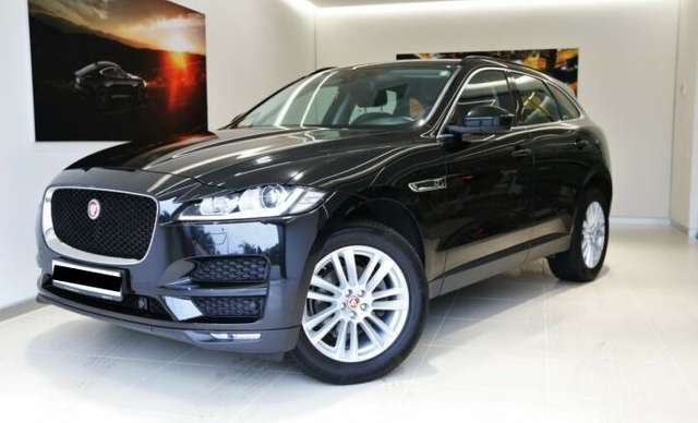 Left hand drive JAGUAR F-PACE  2.0 D 180 CV AWD NAVI-KAMERA