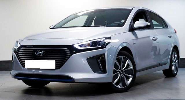 Left hand drive HYUNDAI IONIQ PHEV 5P GDI 1.6 141CV DT KLASS SPANISH REG