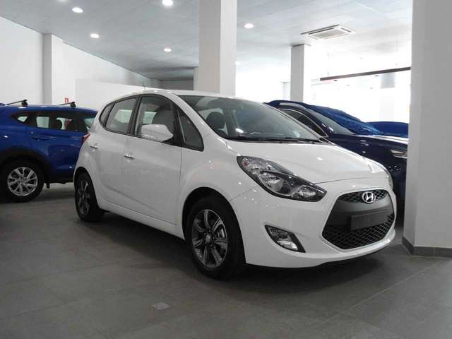 Left hand drive HYUNDAI IX 20 1.6 AT SPANISH REG