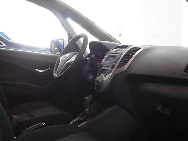 Left hand drive HYUNDAI IX 20 1.6 AT SPANISH REG