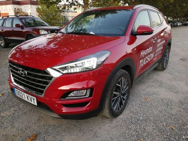 Left hand drive HYUNDAI TUCSON 2.0CRDI 48V Tecno 4x4 AT SPANISH REG