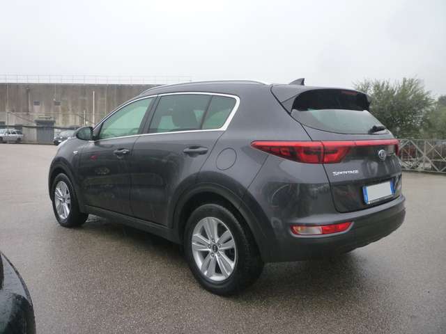 Left hand drive KIA SPORTAGE  1.7 CRDI 141 CV DCT7 2WD Cool