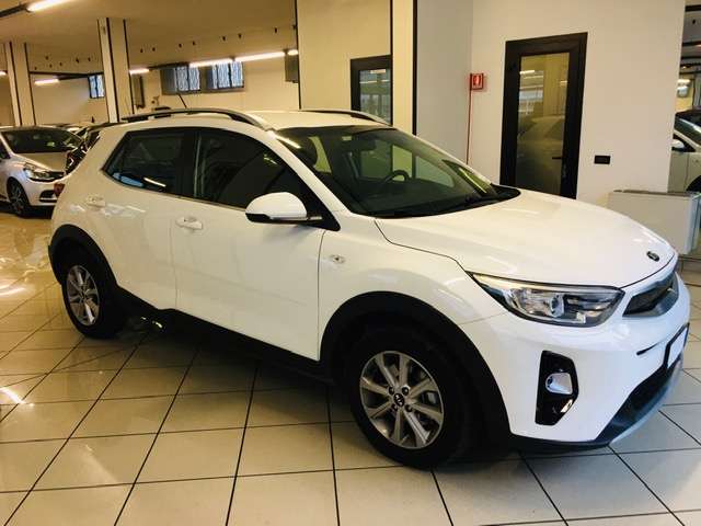 Left hand drive KIA STONIC 1.6 CRDi 110 CV Style