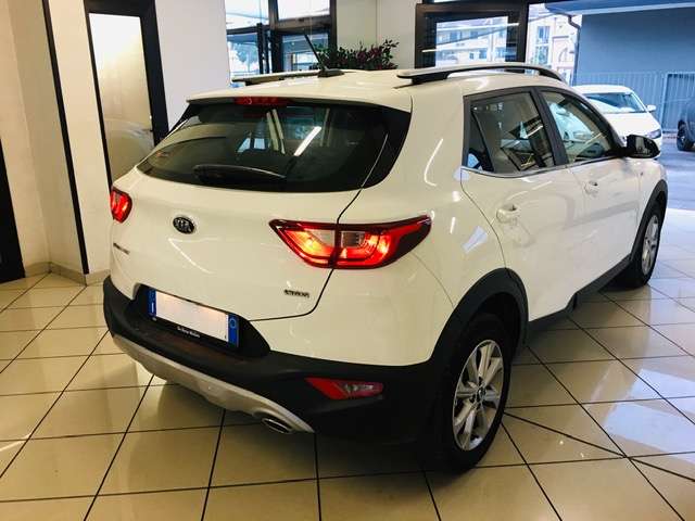 Left hand drive KIA STONIC 1.6 CRDi 110 CV Style