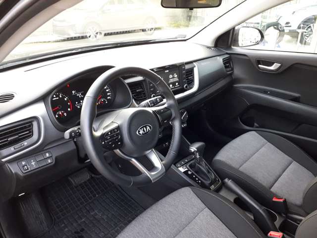 Left hand drive car KIA STONIC (01/04/2019) - 