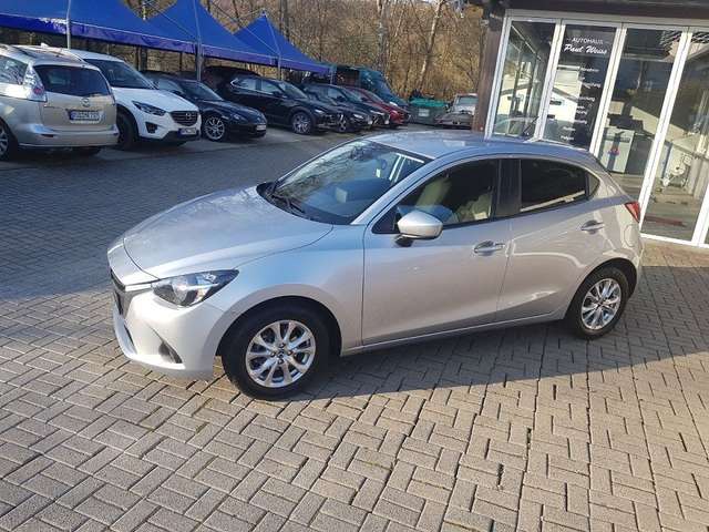 Left hand drive MAZDA 2 SKYACTIV-G 90