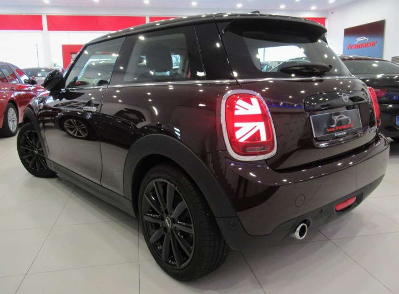 Left hand drive car MINI COOPER (01/09/2018) - 