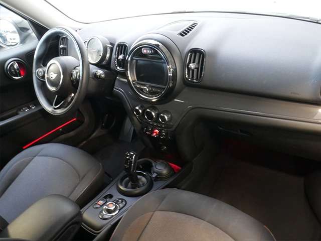 Left hand drive car MINI COUNTRYMAN (01/03/2019) - 