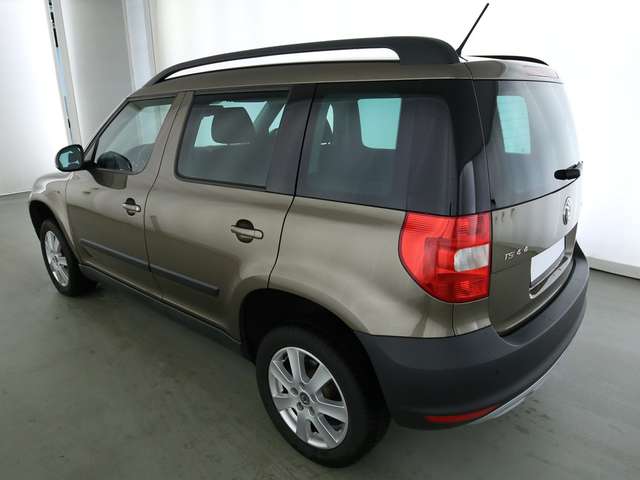 lhd car SKODA YETI (01/01/2013) - 