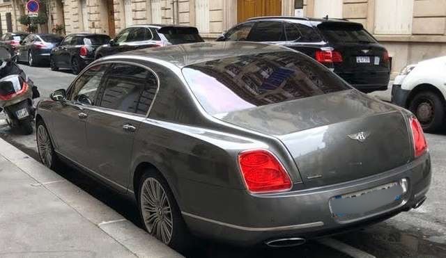 lhd car BENTLEY FLYING SPUR (01/04/2009) - 