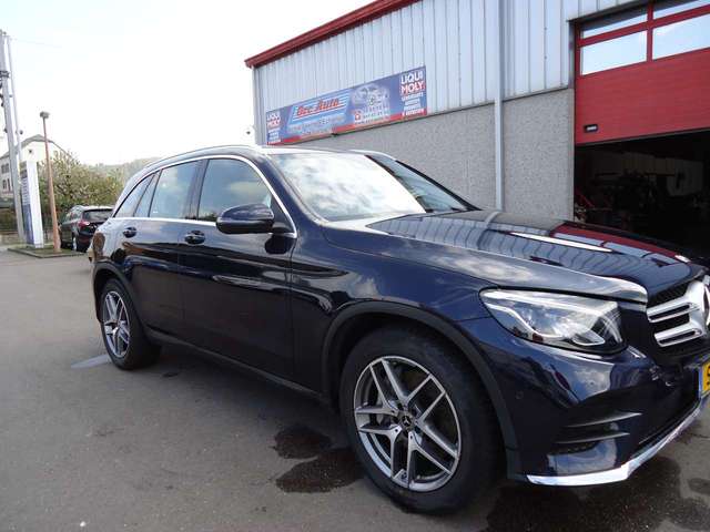 Left hand drive MERCEDES GLC 220 d 4 Matic (EU6c) AMG line