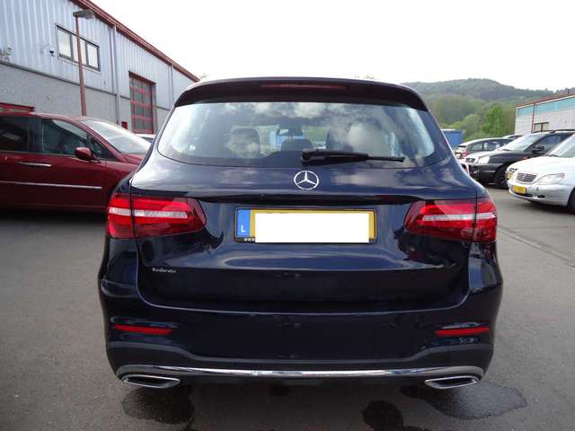 Left hand drive car MERCEDES GLC (01/10/2018) - 