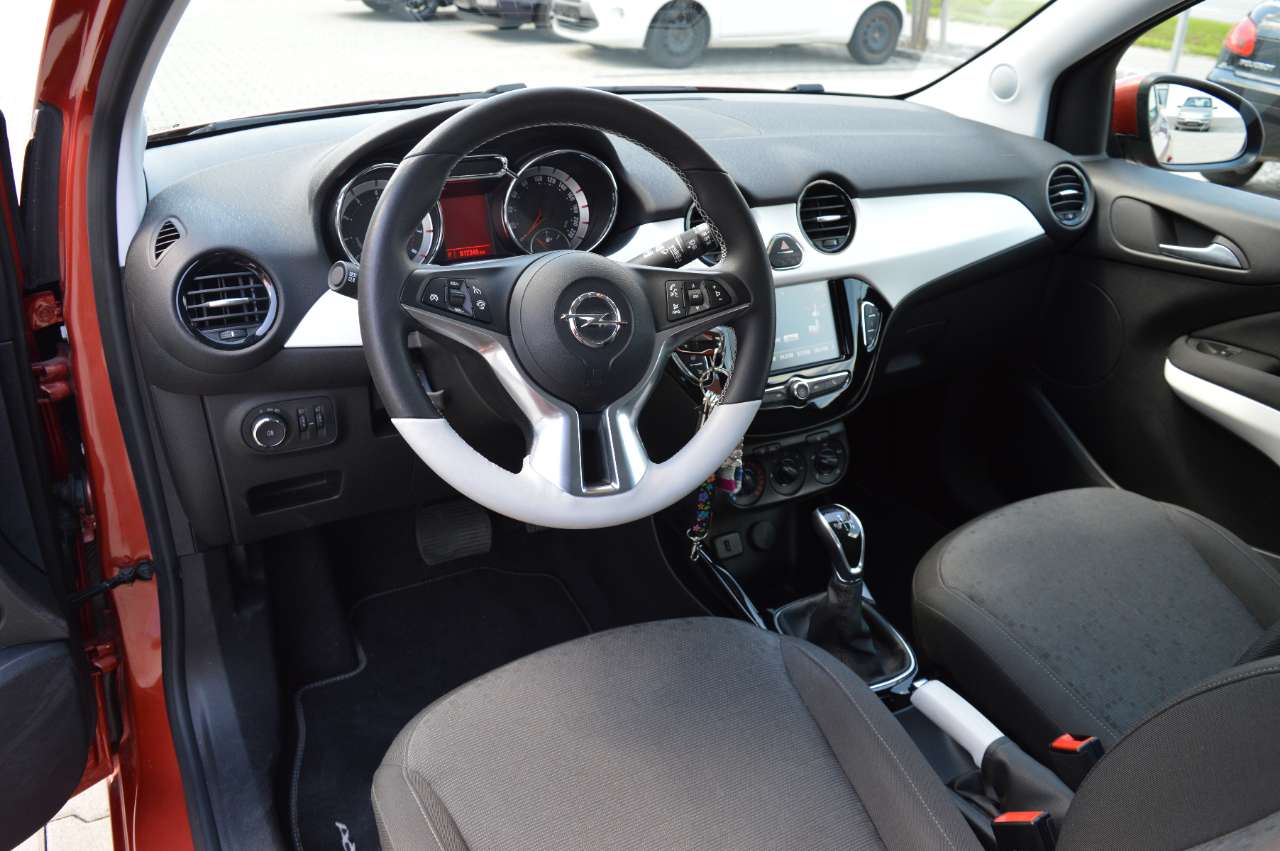 OPEL ADAM (01/06/2018) - 