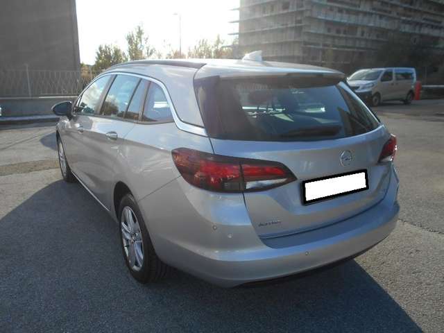 Left hand drive car OPEL ASTRA (01/01/2018) - 