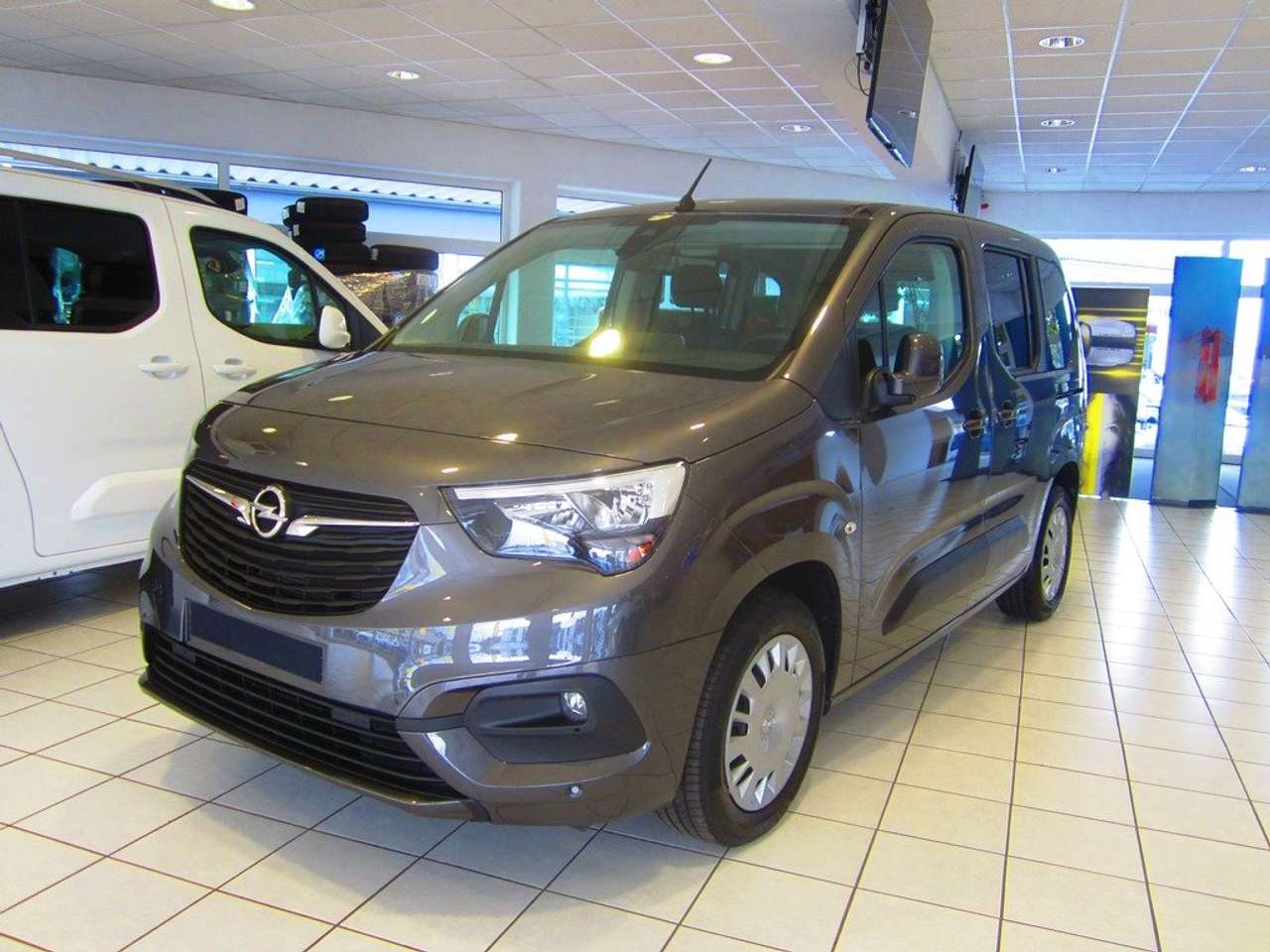 Left hand drive OPEL COMBO Life 1.5 CDTI