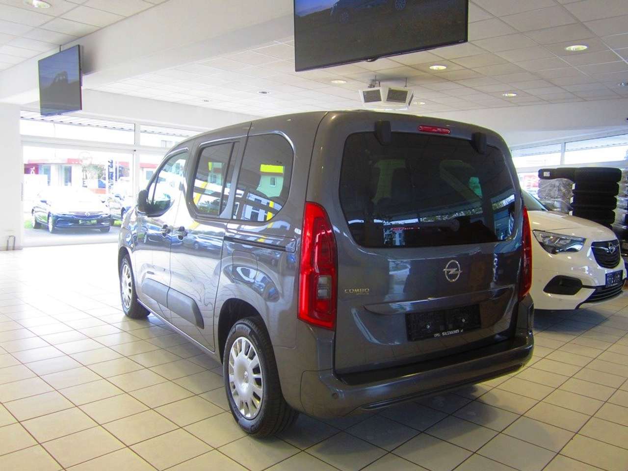 Left hand drive OPEL COMBO Life 1.5 CDTI