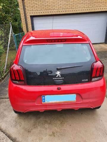 Left hand drive PEUGEOT 108 VTI 72 ETG5 Active