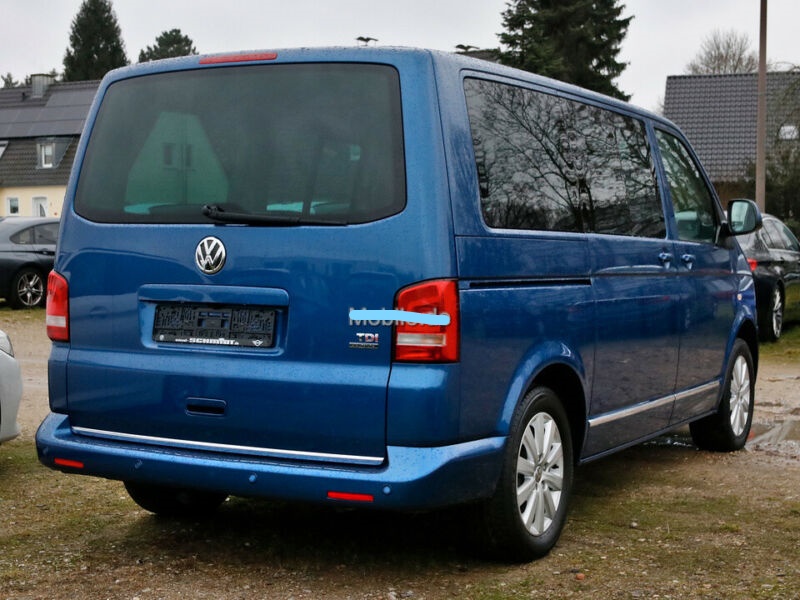 VOLKSWAGEN MULTIVAN (01/03/2011) - 