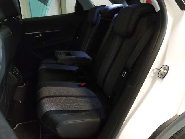 left hand drive PEUGEOT 3008 (01/04/2019) -  