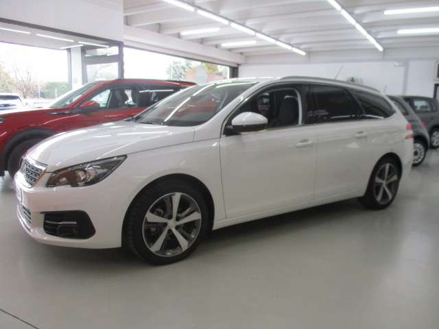 Left hand drive PEUGEOT 308 BlueHDi 130 EAT8 SW ALLURE 