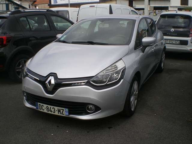 RENAULT CLIO (00/00/0) - 