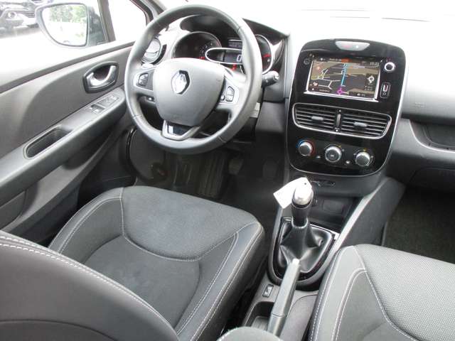 left hand drive RENAULT CLIO (00/01/9) -  