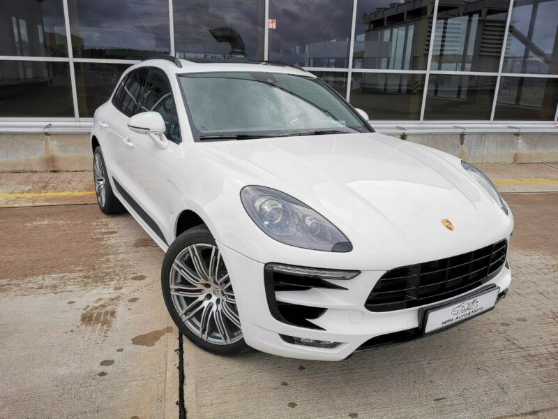 Left hand drive PORSCHE MACAN S PDK Panorama