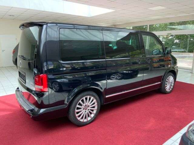 VOLKSWAGEN MULTIVAN (01/04/2011) - 